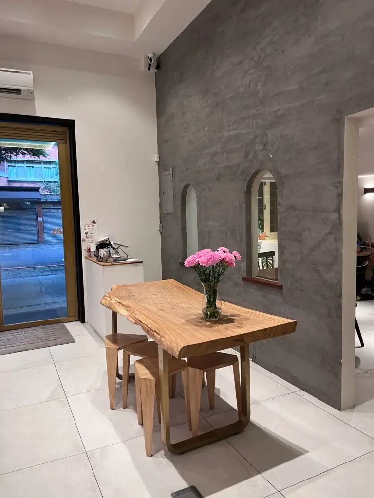The interior at Yarra cafe, very modern and stylish dog friendly cafe in Xindian Taipei